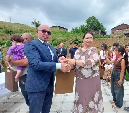 Köç karvanı Şuşanın Kiçik Qaladərəsi kəndinə çatıb, açarlar təqdim edilib - YENİLƏNİB