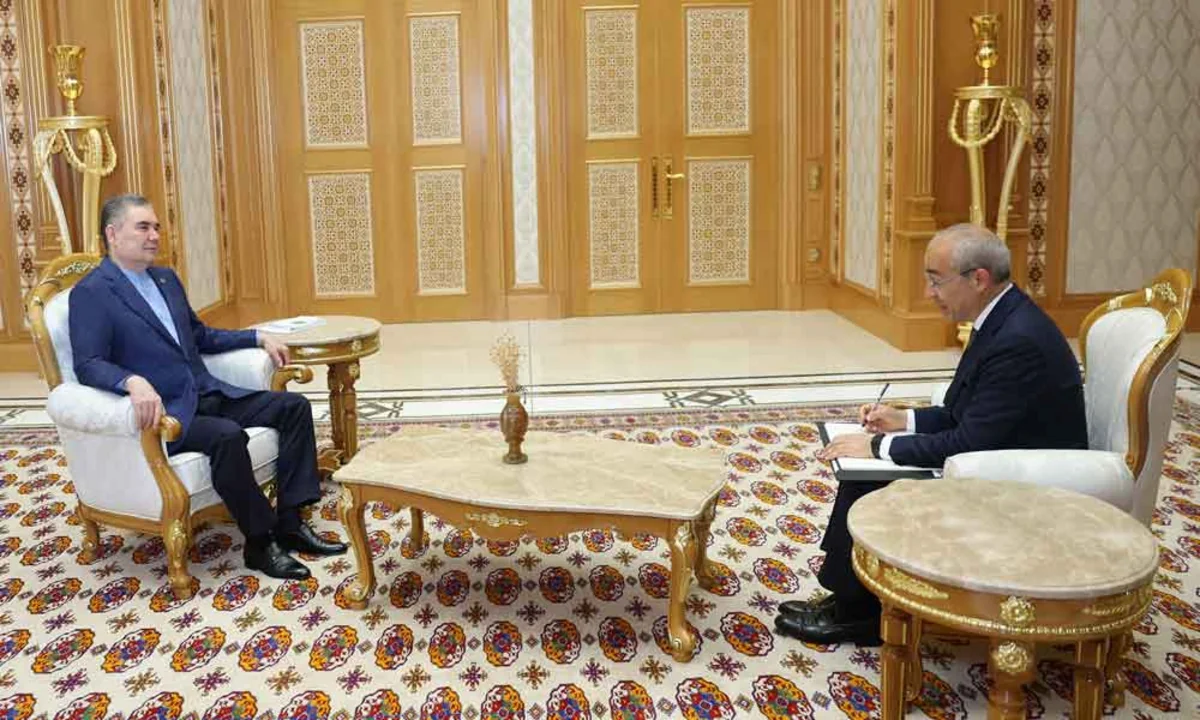 Gurbanguly Berdimuhamedov thanks Azerbaijan for Dostlug tanker gift