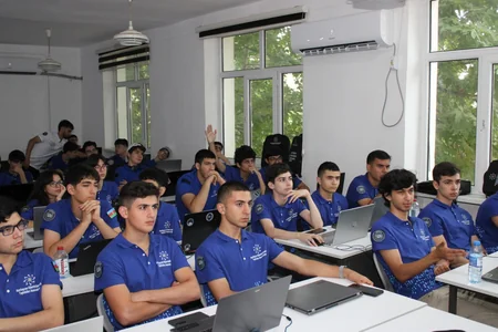 Cyber Summer School 2026nın iştirakçıları kibertəhlükəsizliyin əsas istiqamətləri barədə məlumatlandırılıb
