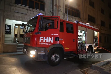 Yasamalda ikimərtəbəli fərdi yaşayış evində güclü yanğın olub