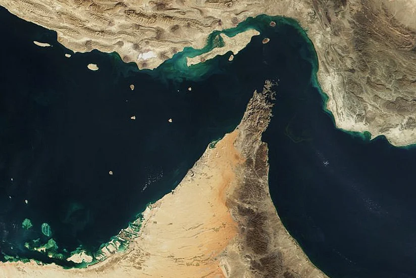 Kpler: Over 40 ships passed through Strait of Hormuz in one day