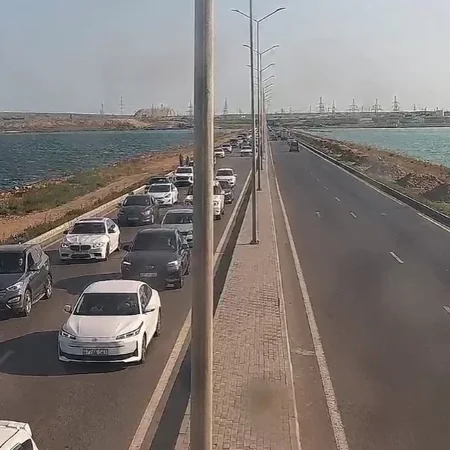 Bakının bir sıra yollarında tıxac yaranıb