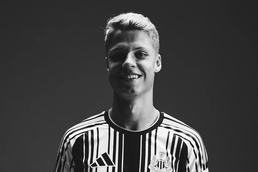 Nyukasl Ayaksın futbolçusu Şon Styoru heyətinə qatıb