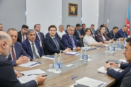 Read Qasımov: Bakıda özbaşına tikililərin qarşısının vaxtında alınması əsas prioritetlərdəndir