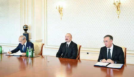 Prezident İlham Əliyev bir sıra beynəlxalq qurumların rəhbər şəxslərini qəbul edib