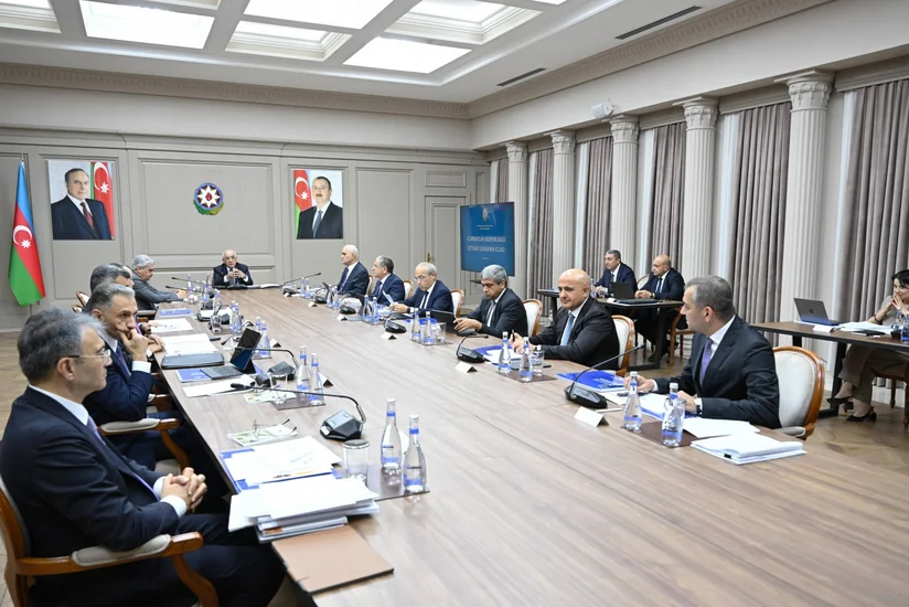 Azerbaijan Economic Council discusses tourism and mining development programs