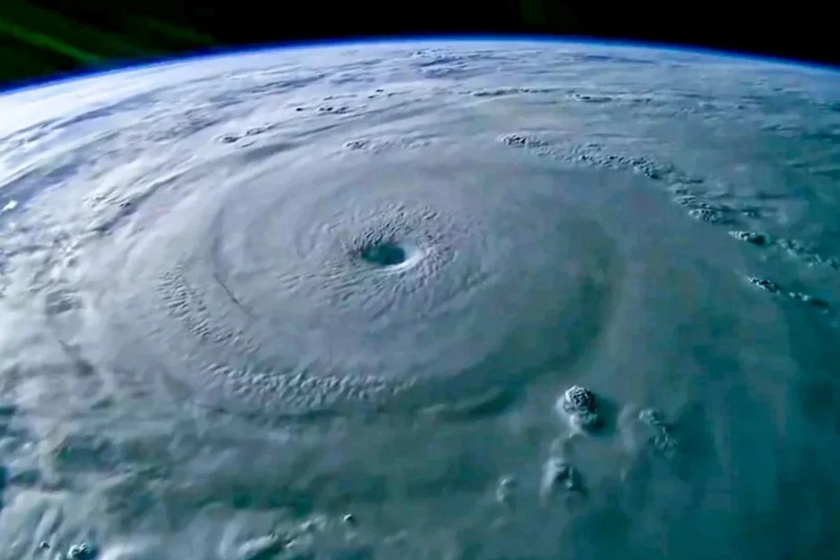 China renews orange alert for Typhoon Bavi