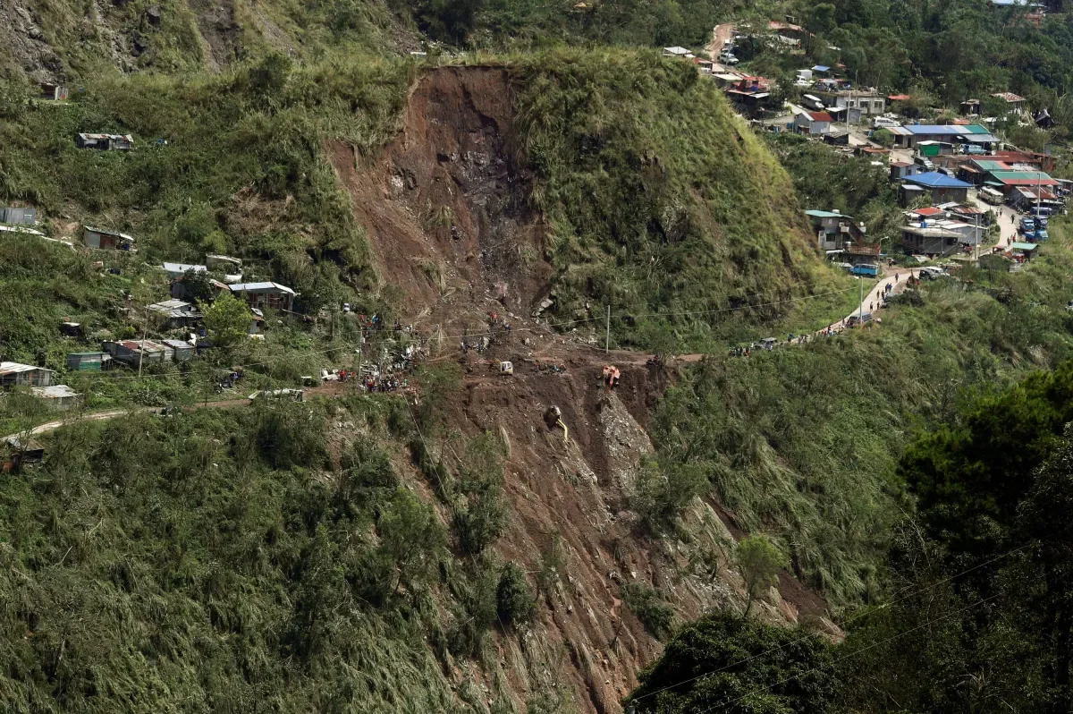 Philippines landslide leaves 10 dead, 3 missing