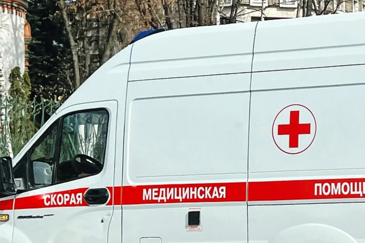 Rusiyada hamilə qadın yeddinci mərtəbədən yıxıldıqdan sonra sağ qalıb