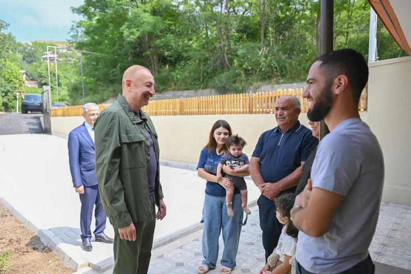 Ильхам Алиев: Жизнь переселенца уже осталась в прошлом