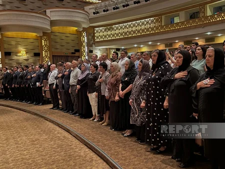 Qələbənin memarı: Cənab Ali Baş Komandan kitabının təqdimatı olub