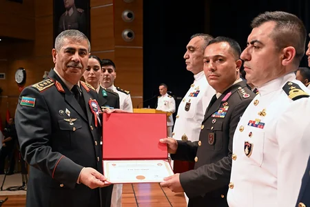 Zakir Həsənov Ərdoğanla birlikdə kursantların buraxılış mərasimində iştirak edib