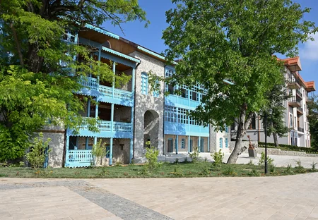 İlham Əliyev Şuşada Sadıqcanın evinin bərpadan sonra açılışında iştirak edib