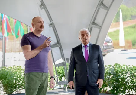 Prezident Laçında Hoçaz çayının üzərindəki su elektrik stansiyalarının açılışında iştirak edib