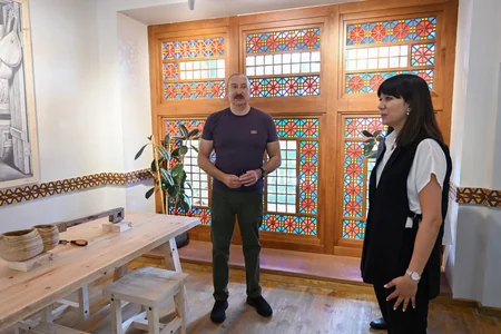 İlham Əliyev Şuşada Sadıqcanın evinin bərpadan sonra açılışında iştirak edib