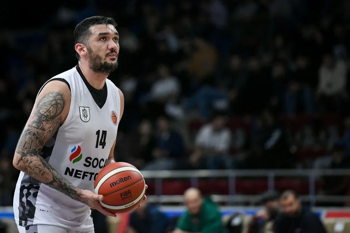 Azərbaycan basketbol millisinin üzvü Amil Həmzəyev Neftçi klubundan ayrılıb