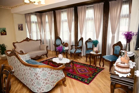 İlham Əliyev Şuşada Yasəmən hotelinin yeni korpusları ilə tanış olub