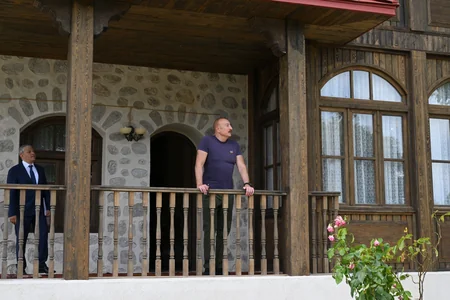 İlham Əliyev Şuşada Yasəmən hotelinin yeni korpusları ilə tanış olub