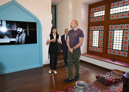 İlham Əliyev Şuşada Sadıqcanın evinin bərpadan sonra açılışında iştirak edib