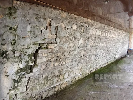 İsmayıllıda torpaq sürüşməsi olub, üç ailənin yaşadığı ev yararsız vəziyyətə düşüb