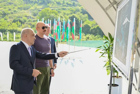 İlham Əliyev Laçında Həkəriçay su anbarının təməlini qoyub