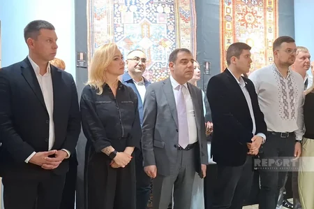 İrpendə Azərbaycan xalça sənətinin nadir nümunələri nümayiş olunur