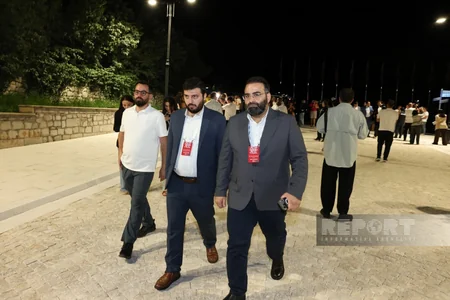IV Şuşa Qlobal Media Forumunun iştirakçıları Qarabağ küçəsi ilə tanış olublar