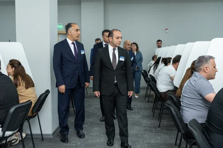 Dövlət icra məmuru olmaq istəyən şəxslər üçün test imtahanı keçirilib -YENİLƏNİB 2