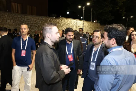 IV Şuşa Qlobal Media Forumunun iştirakçıları Qarabağ küçəsi ilə tanış olublar