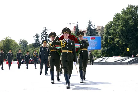 Kərim Vəliyev belaruslu həmkarı ilə regional təhlükəsizliyi müzakirə edib
