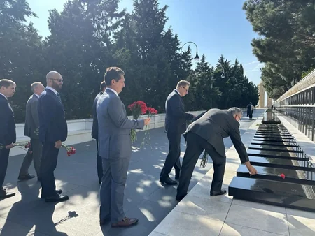 Rusiyanın səhiyyə naziri Azərbaycana gəlib