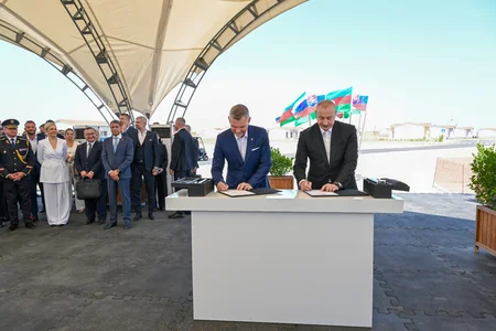 Azərbaycan və Slovakiya prezidentləri Ağdamın Baş Qərvənd kəndində görülən işlərlə tanış olublar