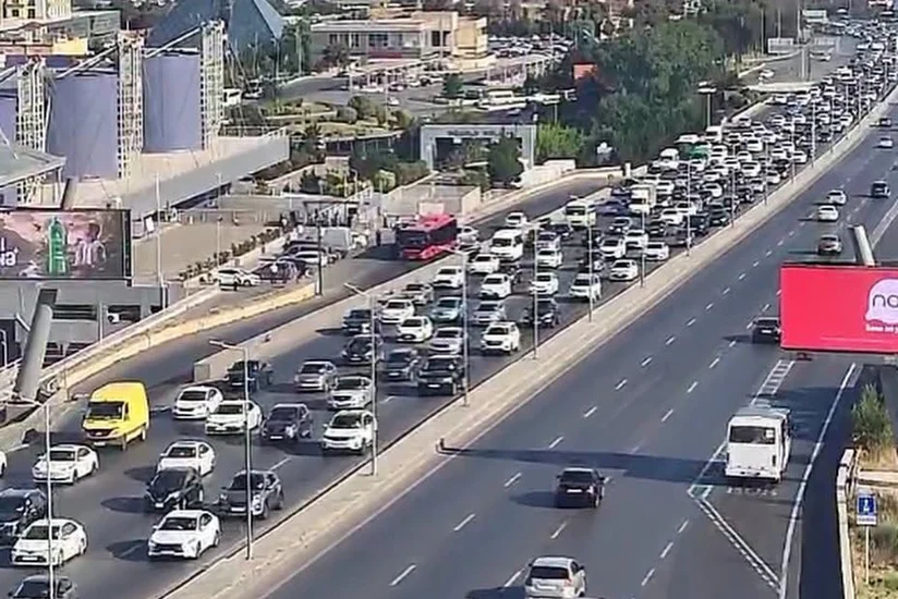 Bakının bir sıra yollarında tıxac yaranıb