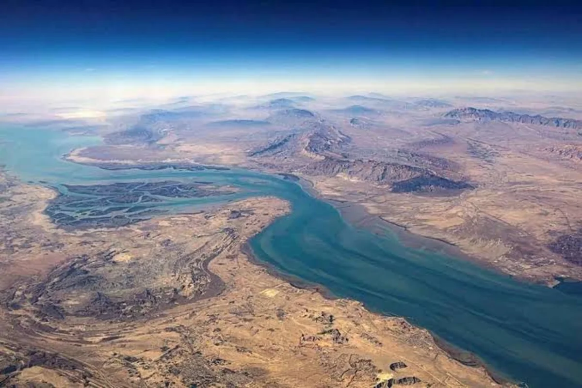Houthis threaten to close Bab el-Mandeb Strait