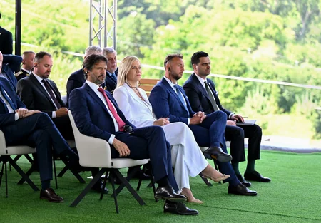 Azərbaycan və Slovakiya prezidentləri mətbuata bəyanatlarla çıxış ediblər - YENİLƏNİB-2