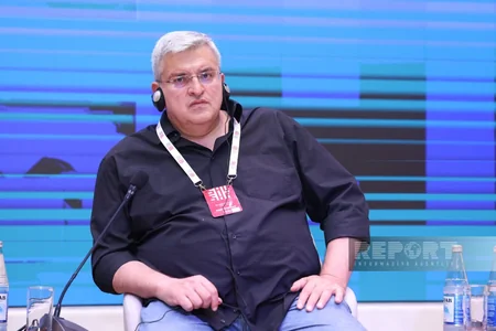 Şuşa Forumunda mütəxəssislər süni zəkanın media sahəsinə təsirini dəyərləndiriblər