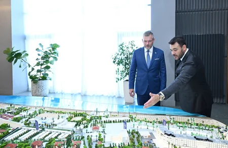 Slovakiya Prezidenti Sea Breezelə tanış olub