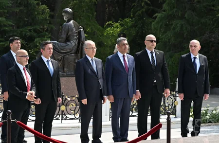Fələstinin Baş naziri Fəxri xiyabanı ziyarət edib