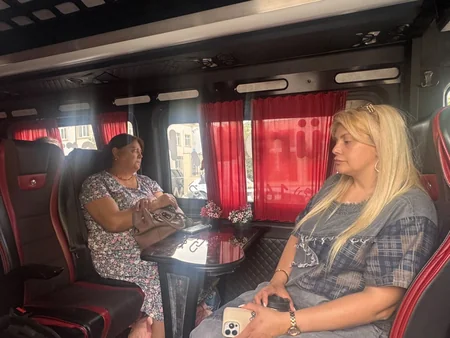 Şükürbəyliyə yola salınan köç karvanı çatıb, mənzillərin açarları təqdim olunub - YENİLƏNİB