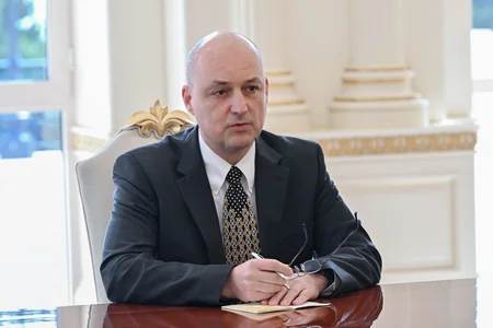 President Ilham Aliyev receives John Deere delegation