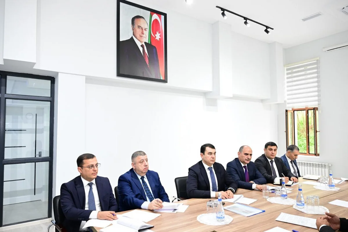Adil Kərimli Şuşada vətəndaşları qəbul edib
