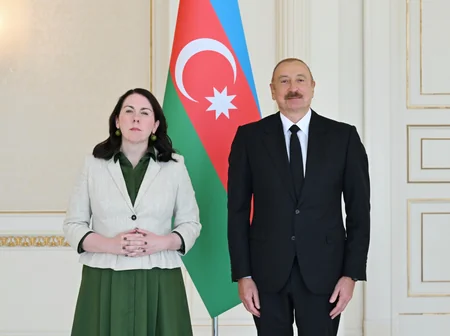 President Ilham Aliyev received credentials of Ireland's newly appointed ambassador