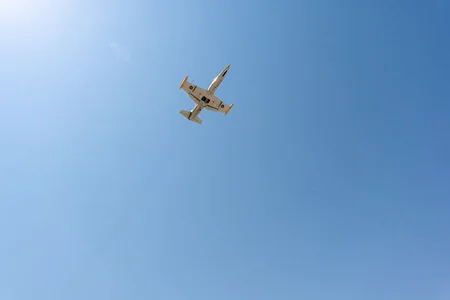 Azerbaijani pilots conduct complex combat maneuver tasks