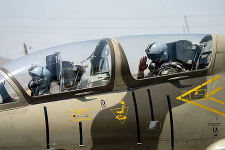 Azerbaijani pilots conduct complex combat maneuver tasks