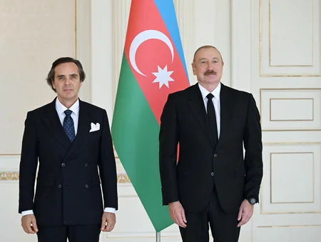 İlham Əliyev Braziliyanın Azərbaycanda yeni təyin olunmuş səfirinin etimadnaməsini qəbul edib