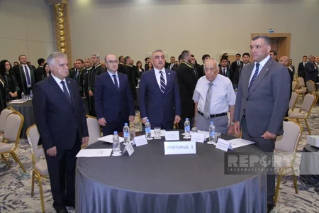 VK Rəyasət Heyətinin geniştərkibli iclası və vəkilliyə namizədlərin andiçmə mərasimi keçirilib
