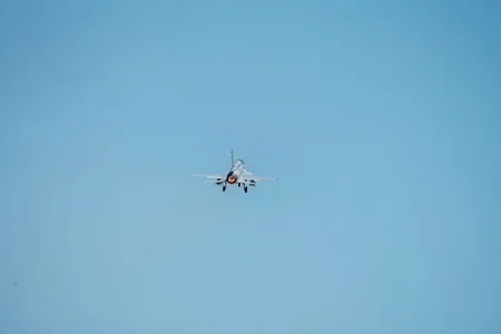 Azerbaijani pilots conduct complex combat maneuver tasks