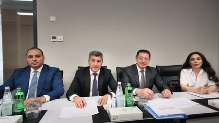 Zaur Mikayılov Füzulidə vətəndaşları qəbul edib