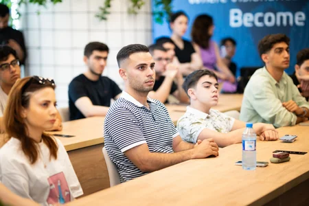 Vistar Mükəmməllik Mərkəzində üçüncü dalğanın təlimləri başlayıb