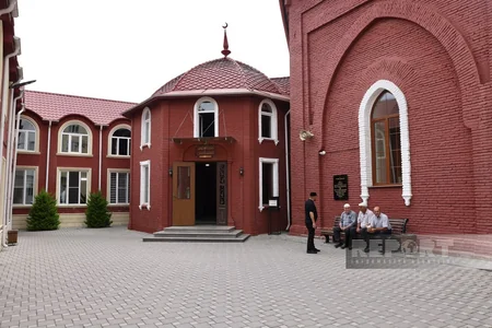 Qusarda dini mövzuda konfransın iştirakçıları Qubada dini ziyarətgahlarla tanış olublar